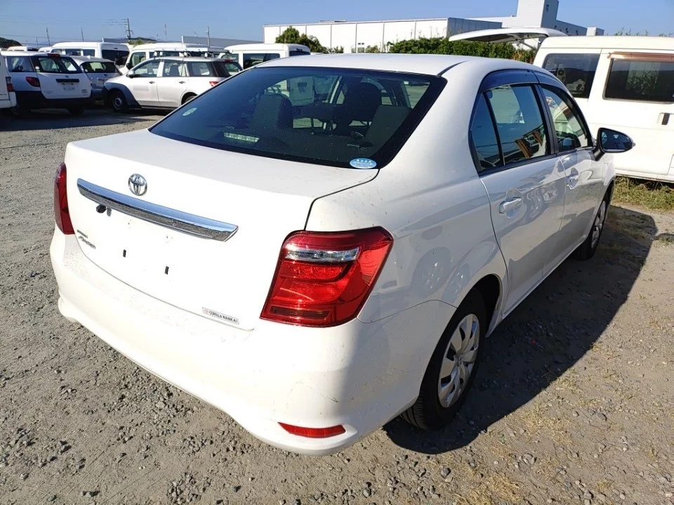 Toyota Corolla Axio NRE160 2018